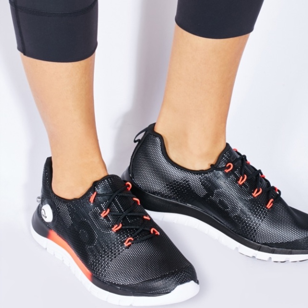 Women’s Reebok Zpump Fusion Shoes Black Size 11